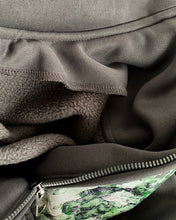 Load image into Gallery viewer, Sweat Zippé Afrka Black
