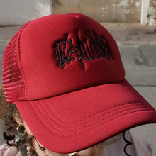 Load image into Gallery viewer, Trucker Cap Bordeaux
