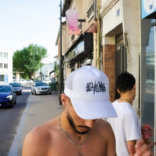 Charger l&#39;image dans la galerie, Trucker Cap White
